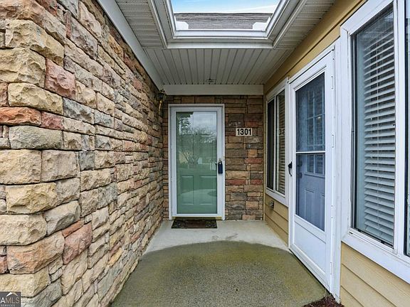 3rd image of 2191 Rockbridge Rd APT 1301