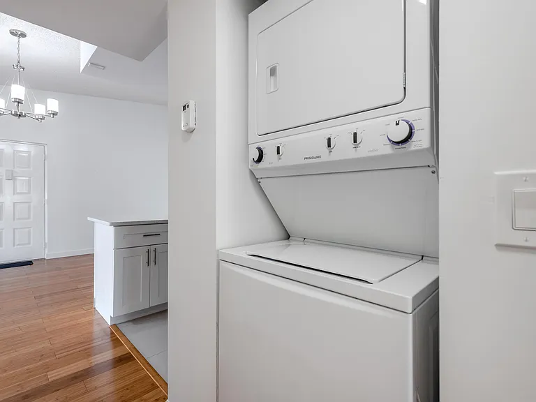629 Sea Pine Way #D3 — Photo 10