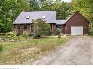2 Anaka Rd, Raymond, ME 04071