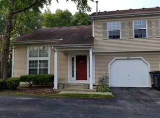 287 Butternut Ln, Streamwood, IL 60107