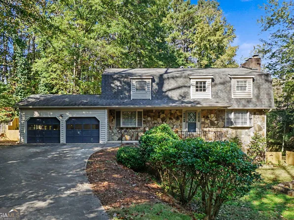 2457 Cedar Wood Ct, Marietta, GA 30068