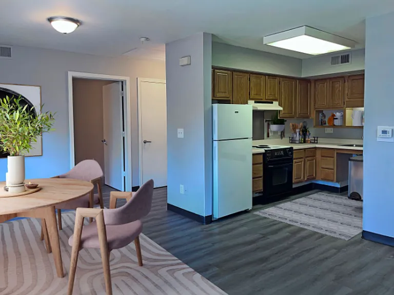 Gardenview Flats — Photo 10