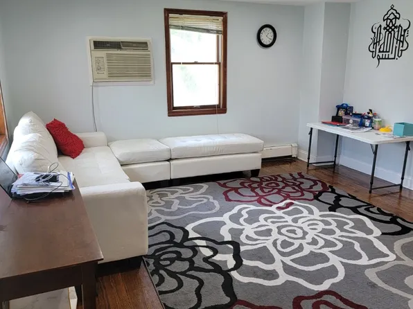 5 Old Stewart Ave #S, New Hyde Park, NY 11040