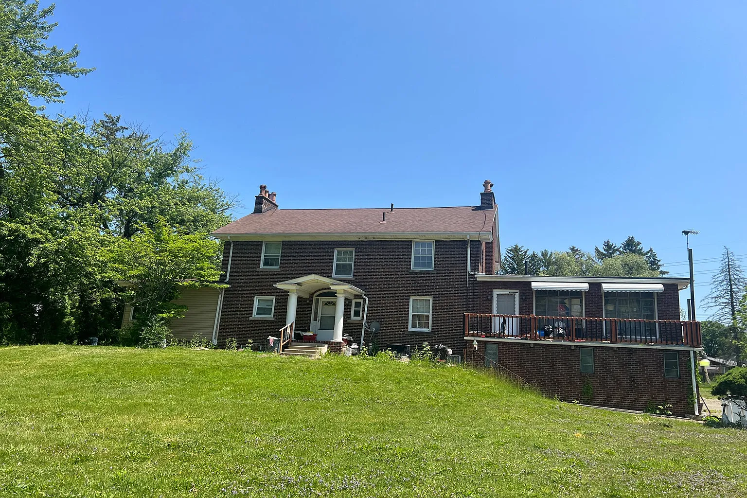 4421 Middlebranch Ave NE photo 1
