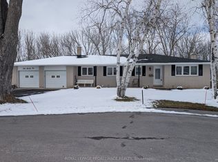 371 Maple Ave, Deseronto, ON K0K 1X0