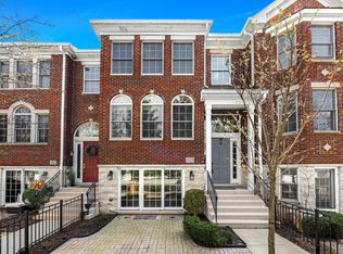 1123 Gilbert Ave, Downers Grove, IL 60515