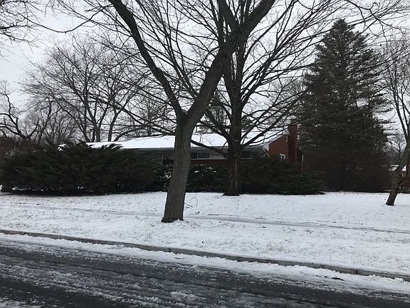 2nd image of 601 Buchanan Dr