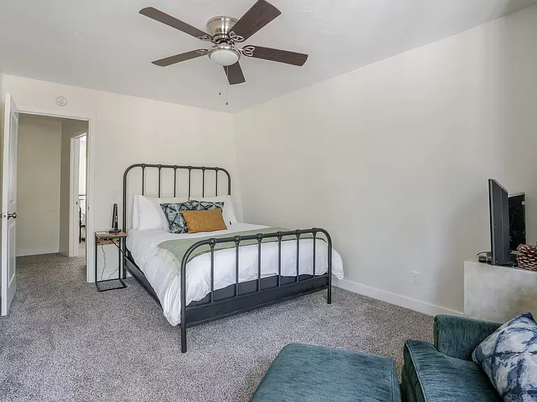 336 Spruce Ln — Photo 11