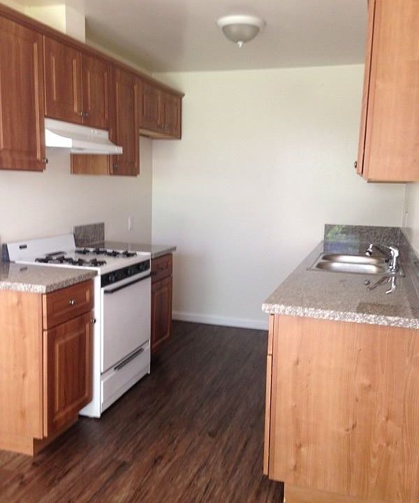 1st image of 6843 Gentry Ave APT 11