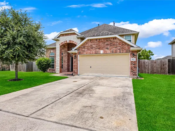 1805 Majestic Oak Dr, Pearland, TX 77581