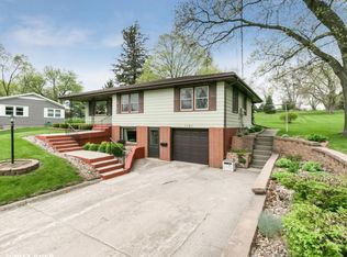 1101 Bluff St, Guthrie Center, IA 50115