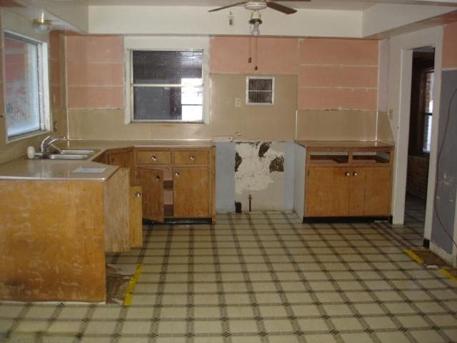 2nd image of 5924 S Washington Rd