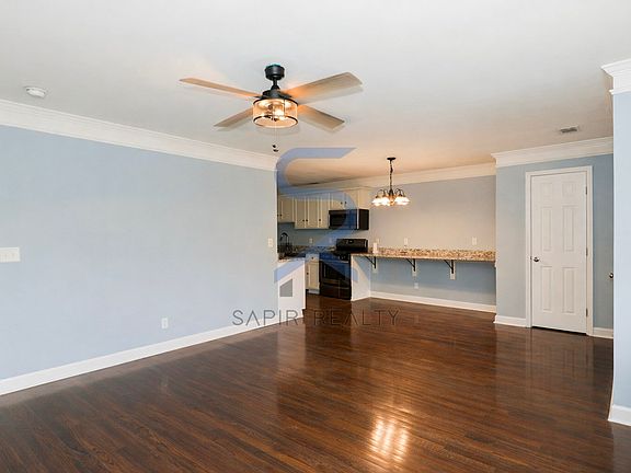 3rd image of 164 Fairburn Rd SW