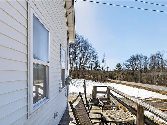 5th image of 732 Castine Road