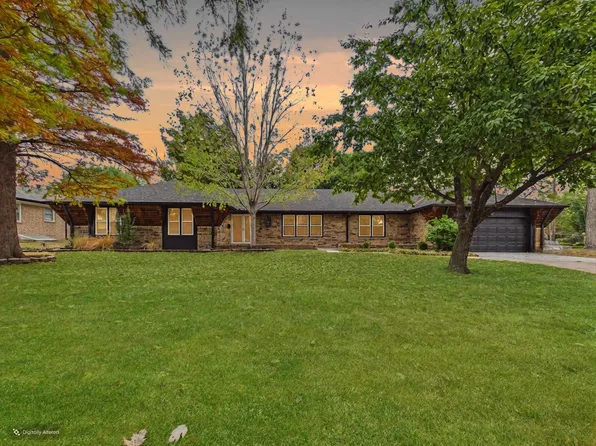 7926 E Killarney Pl, Wichita, KS 67206