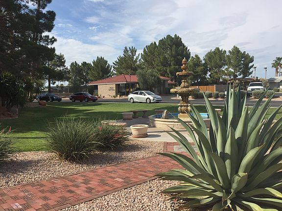 3rd image of 1860 E Indian Wells Dr