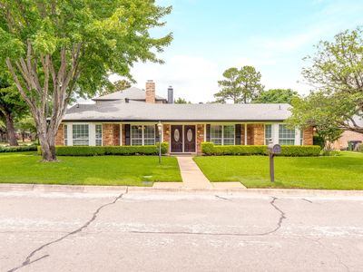 452 W Pleasantview Dr, Hurst, TX, 76054