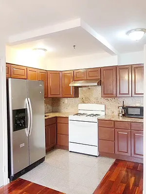 Sold by SUNAMERICA REALTY CHOICE INC | media 11