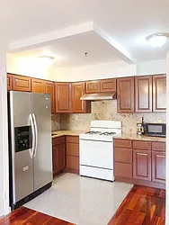 Sold by SUNAMERICA REALTY CHOICE INC