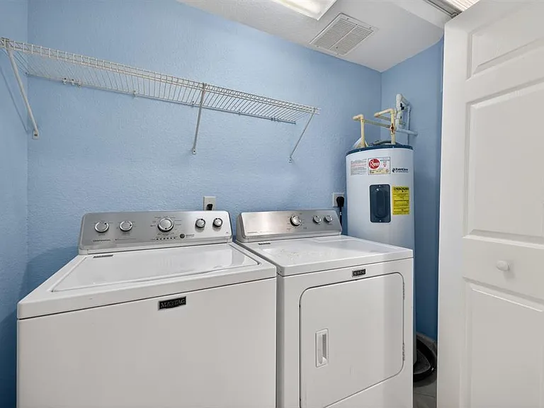 8352 Quimby Cir — Photo 19