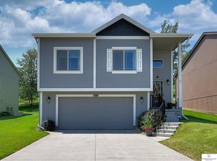 13943 Wood Valley Dr, Omaha, NE 68142