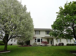 3249 Cornerstone Ln, Holland, MI 49424
