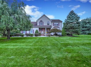 10 Mohawk Trl, Freehold, NJ 07728