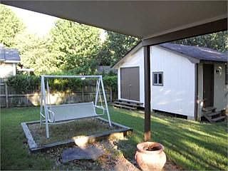 5th image of 411 Laura Ann Dr