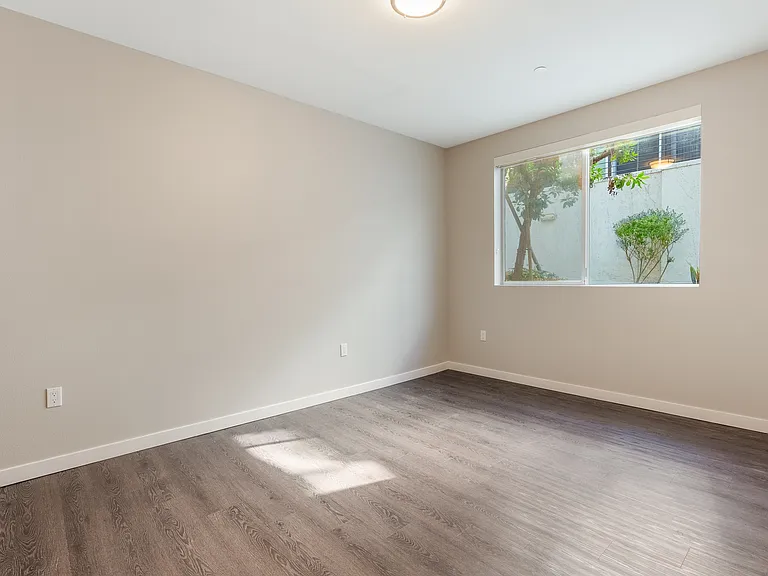 16300 Ventura Blvd #210 — Photo 14