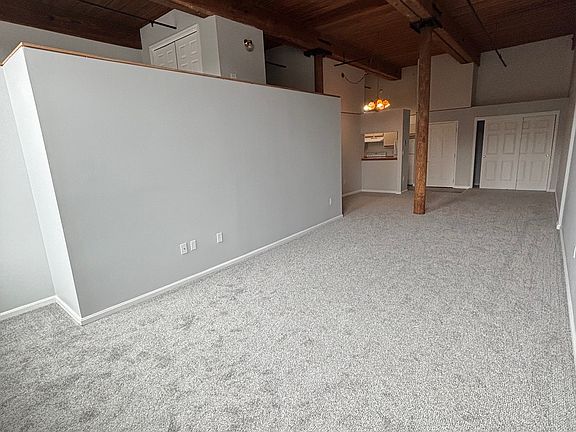 3rd image of 125 Main St APT 26