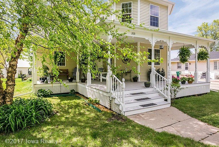 105 14th St, Dallas Center, IA 50063 Zillow