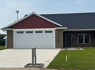 119 Lions Rd, Fredericksburg, IA 50630