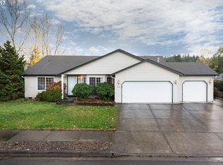 11599 Dahlia Ter, Oregon City, OR 97045