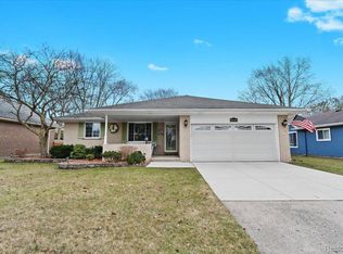 6544 Powderhorn Dr, Canton, MI 48187