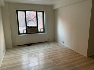 1569 Metropolitan Ave APT 2F, Bronx, NY 10462