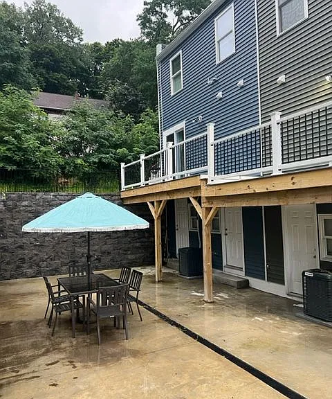 41 Christie St — Photo 2