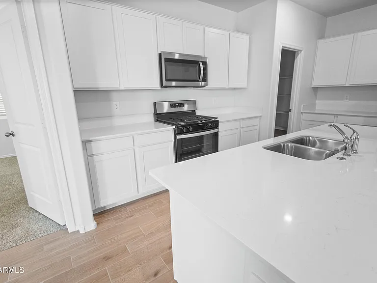 18351 W Hackamore Dr — Photo 20