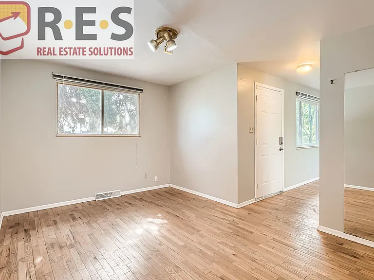 1225 S Ames St — Photo 13