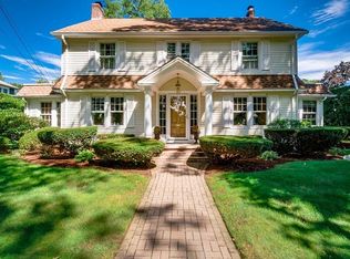 40 Hillcrest Ave, Longmeadow, MA 01106