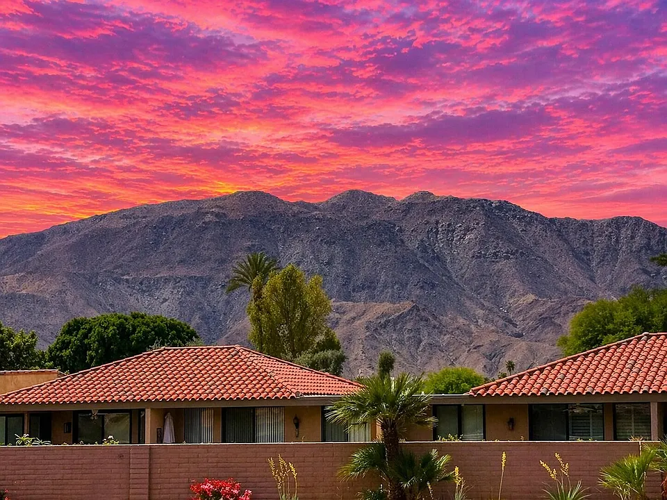 81 Sunrise Dr