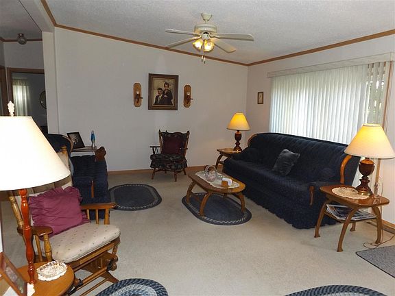 5th image of 5438 Irving Blvd