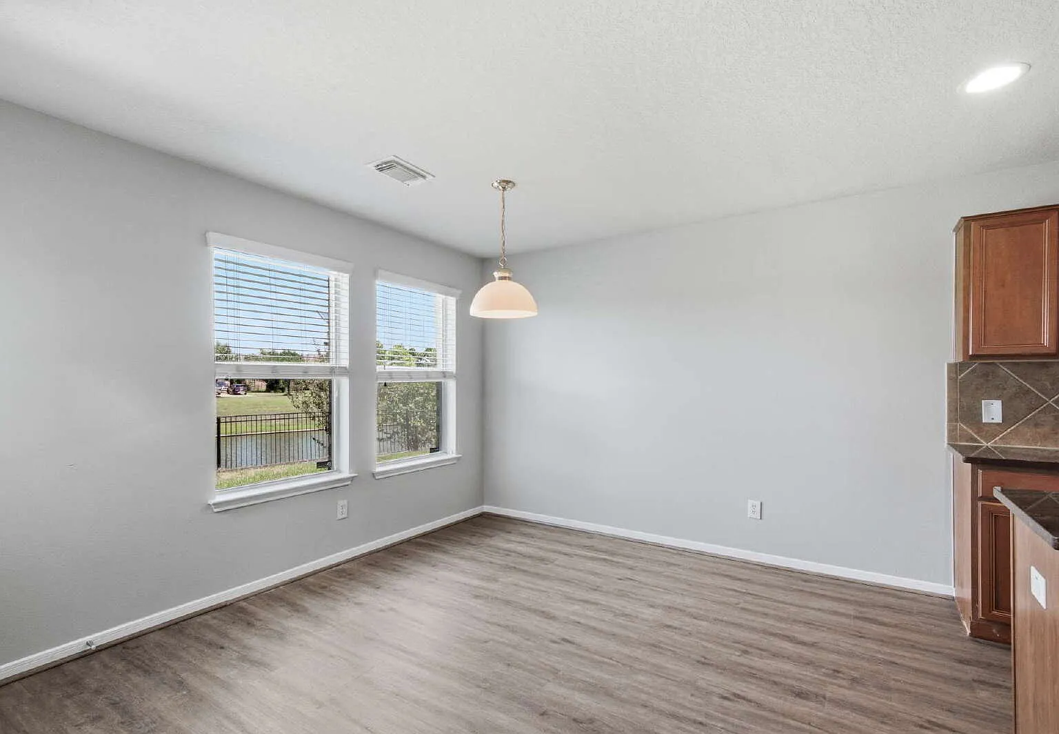 3 bed, 2.0 bath, 2319 sqft, $2,275 — Photo 1