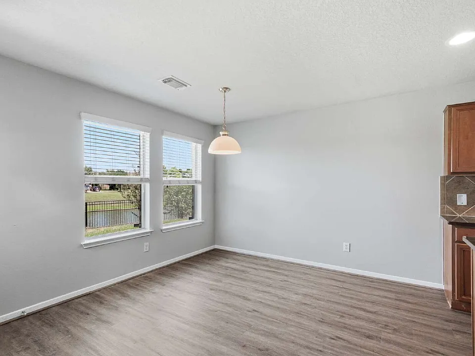 18510 By The Lake Ct