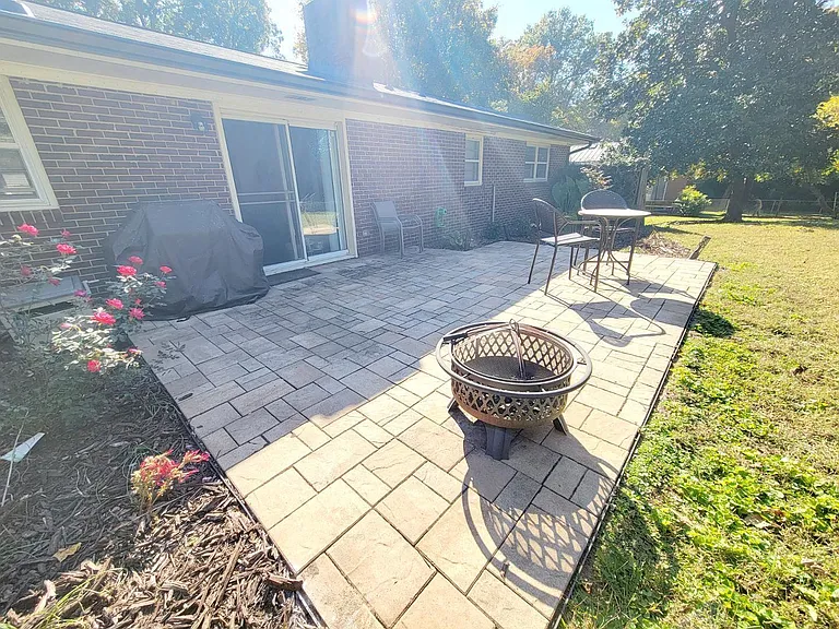 1517 Basewood Dr — Photo 44