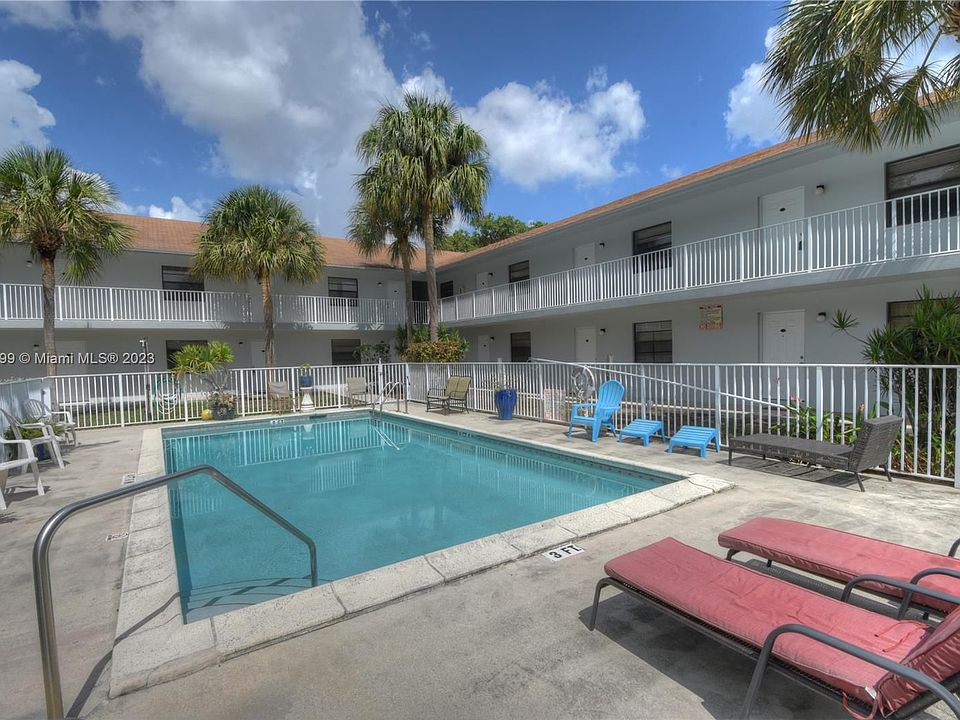 1st image of 1401 NE 53rd St APT 212