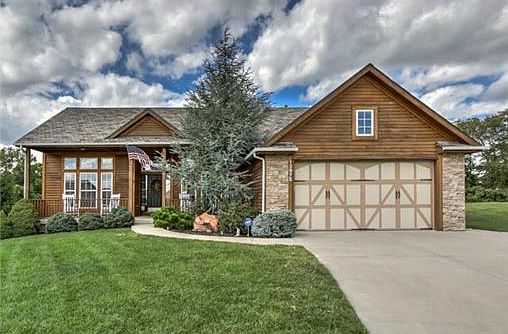2nd image of 13975 Cole Crossing Ct