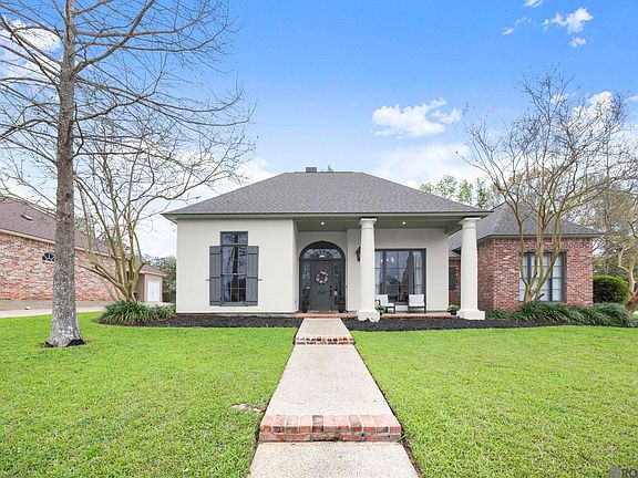 3rd image of 17857 W Colony Way