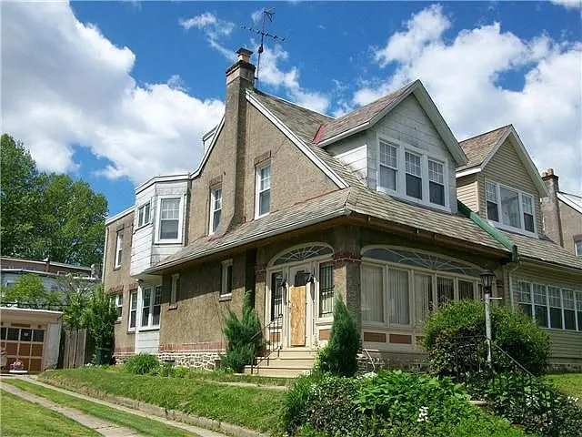 938 Foulkrod St photo 1