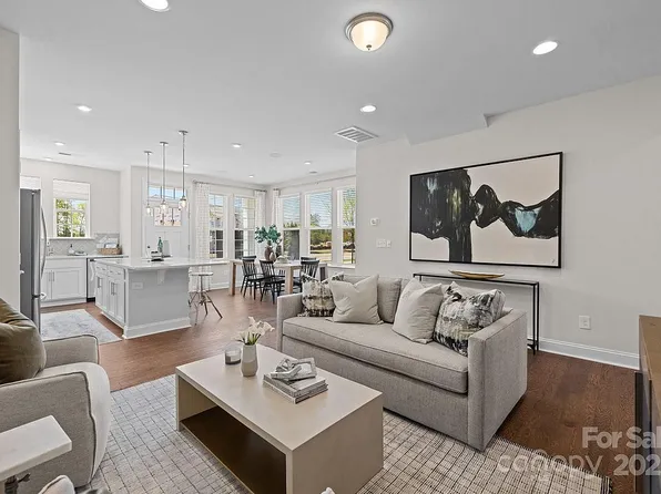 4131 Walking Ridge Rd, Charlotte, NC 28208