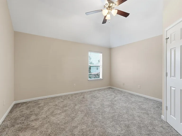 5507 Opal Cove Ct — Photo 21